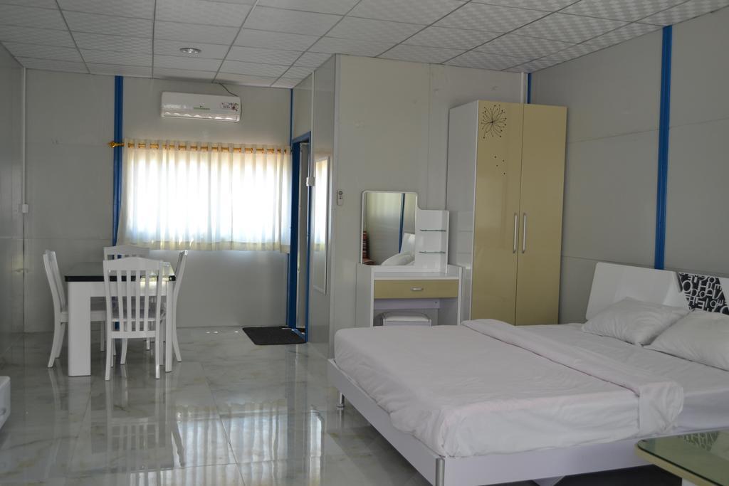Mimiland Batu Payung Hotel Singkawang Szoba fotó
