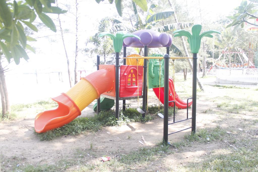 Mimiland Batu Payung Hotel Singkawang Kültér fotó