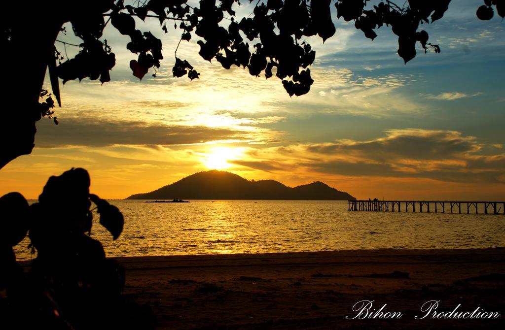 Mimiland Batu Payung Hotel Singkawang Kültér fotó
